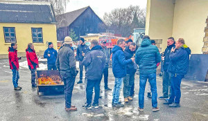 Die Mitarbeitenden konnten bei leckerem Essen ihre Ideen miteinander teilen.